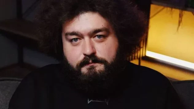 Полетіла наша зірочка на небеса: у Києві попрощалися з гумористом Олександром Венедчуком